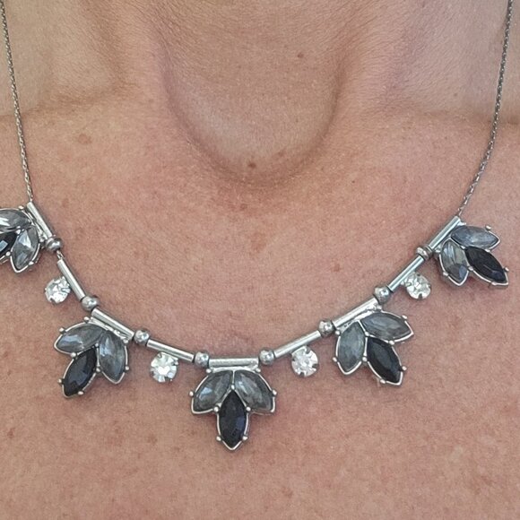 Black & Gray Crystal Necklace & Earring Set - Picture 2 of 7